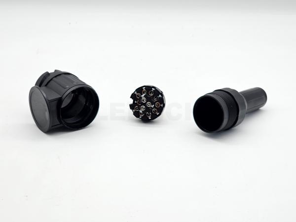 13-pol. Stecker drehbar