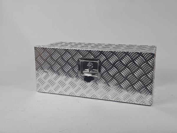 Alu Riffelblech Staubox Unterflur