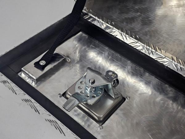 Alu Riffelblech Staubox Unterflur